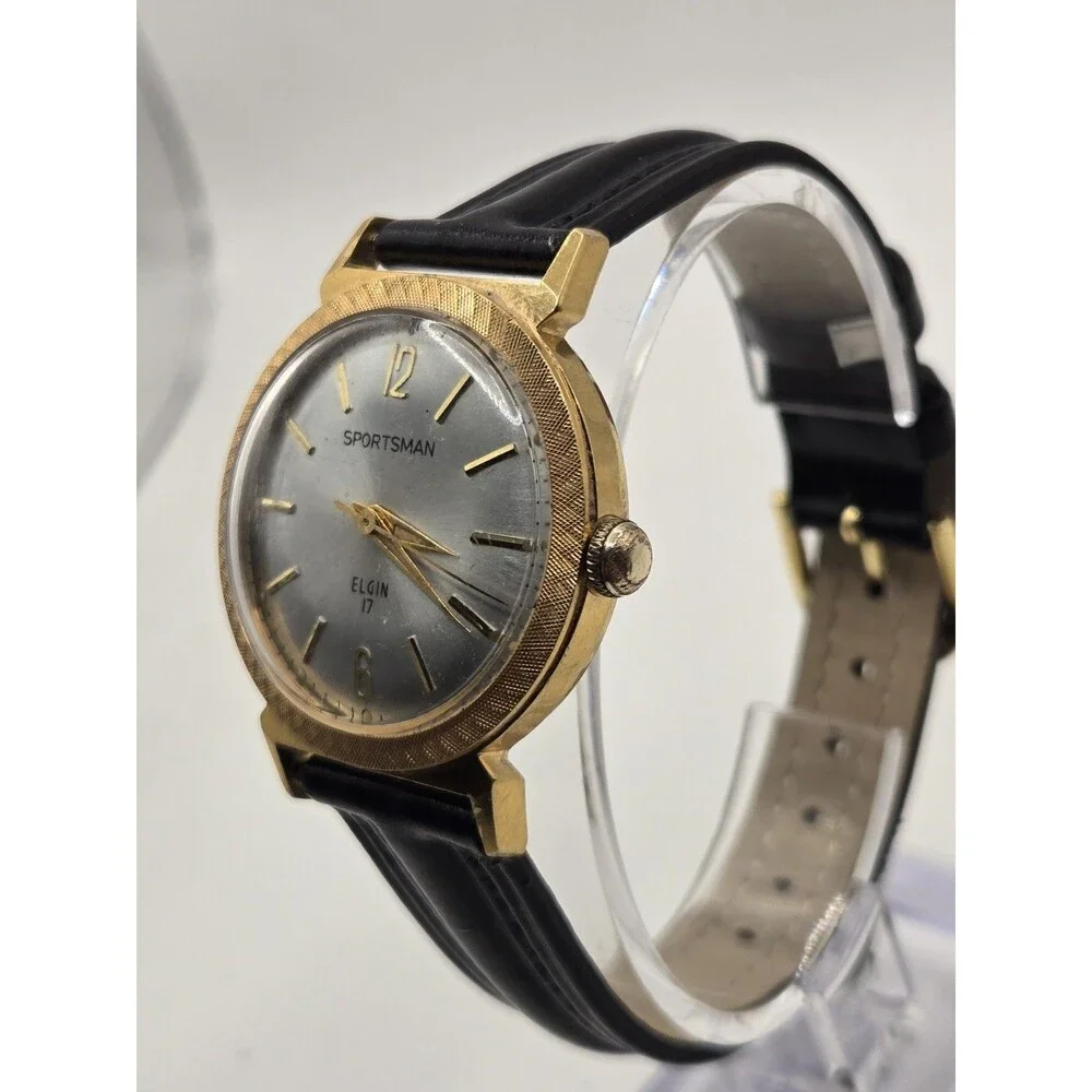 Vintage Elgin Sportsman 17 Jewel Mechanical Watch . 1960s. New Leather Strap